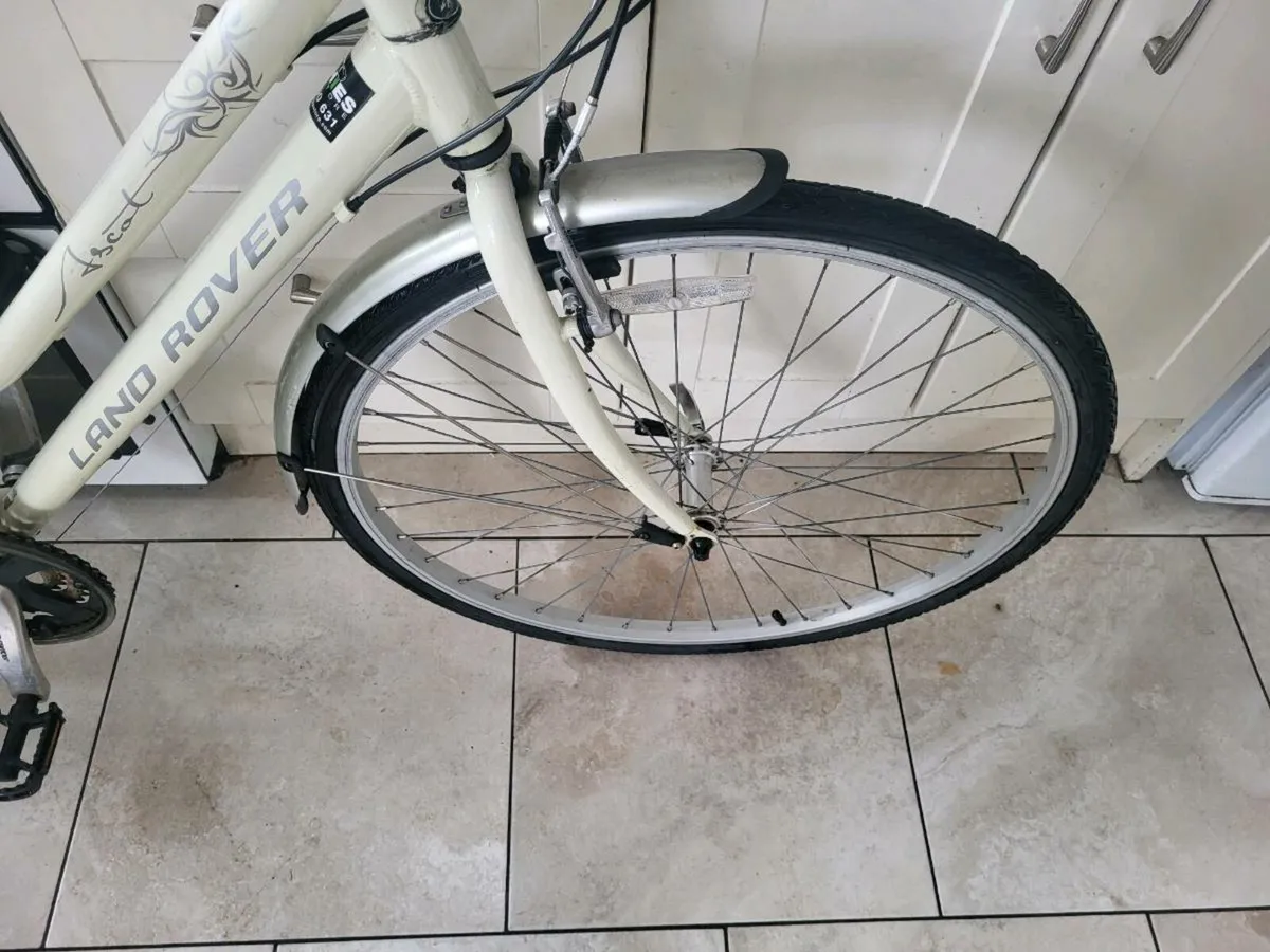 Ladies bike - Image 2