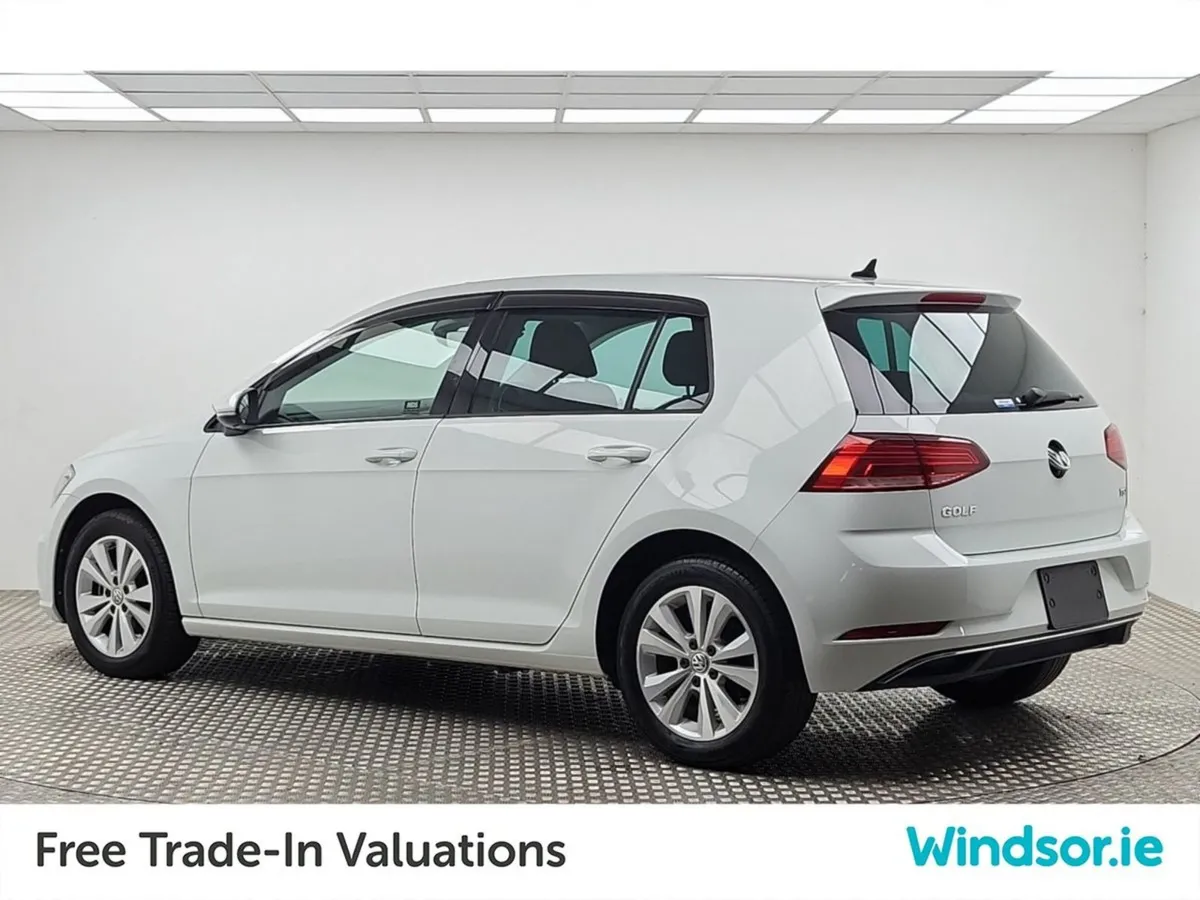 Volkswagen Golf 1.2tsi Automatic Comfort Line - Image 3