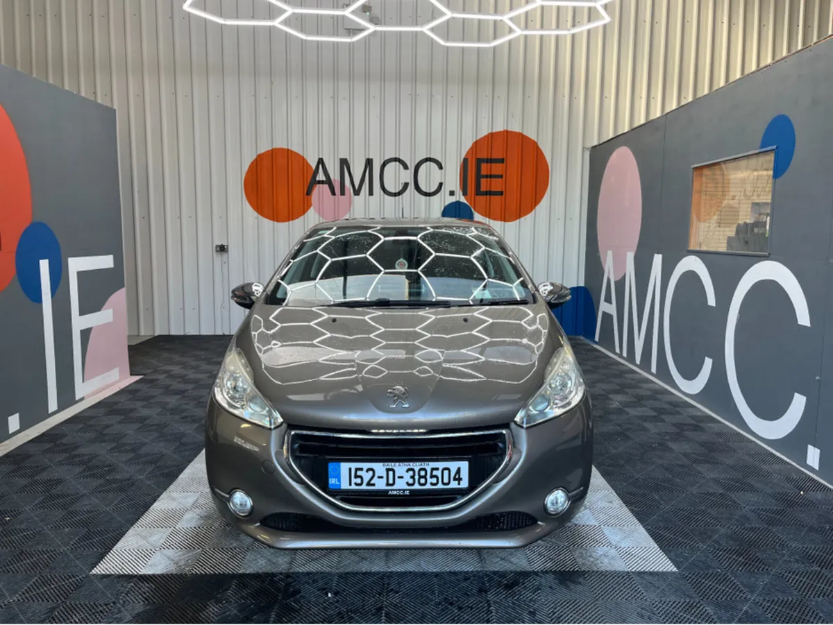 Peugeot 208 1.2 PETROL /68k KMs / REVERSE CAMERA , - Image 2