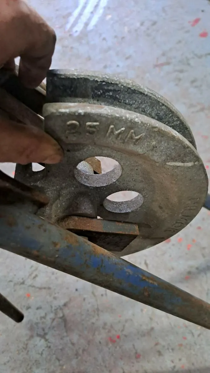 Conduit bender - Image 4