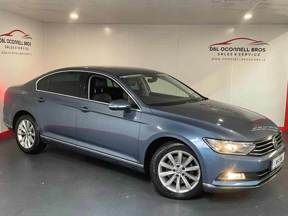 Volkswagen Passat HIGHLINE 2.0 TDI MANUAL 6SPEED F - Image 1