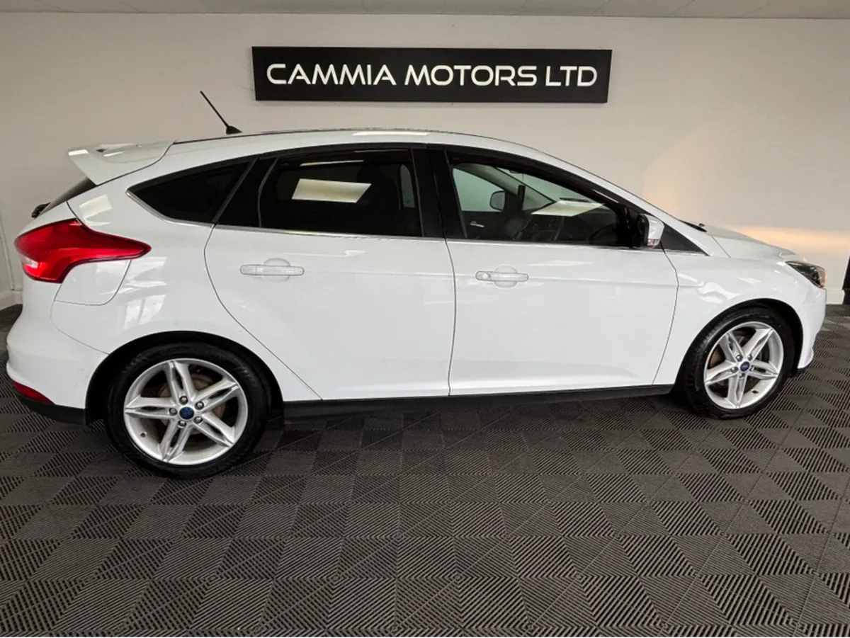 Ford Focus FORD FOCUS 1.5 TDCI ZETEC 95PS 5DR*ELEC - Image 3