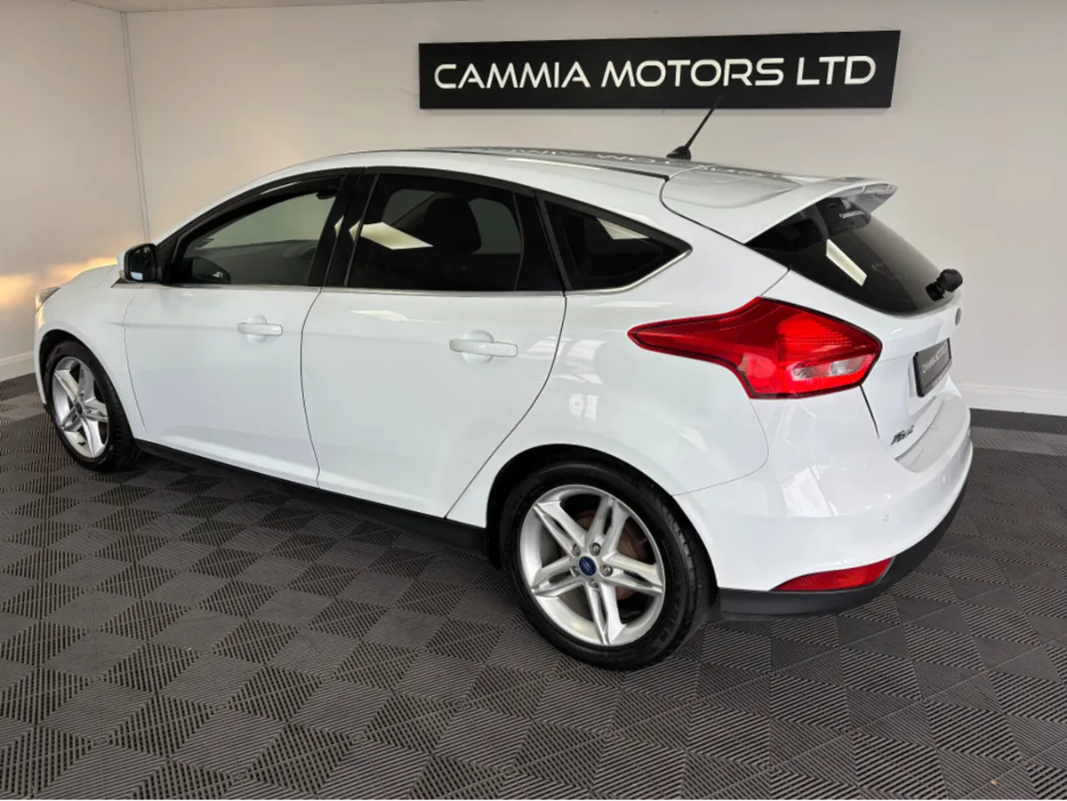 Ford Focus FORD FOCUS 1.5 TDCI ZETEC 95PS 5DR*ELEC - Image 4