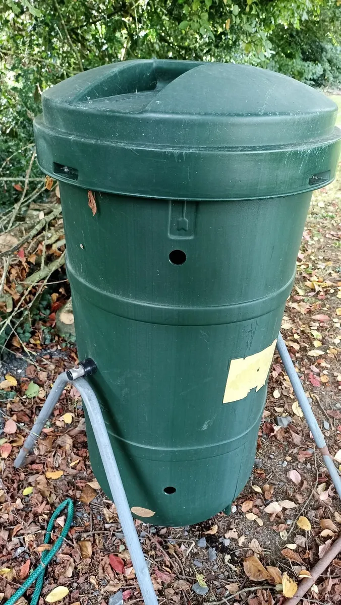 Compost bin / tumbler - Image 1