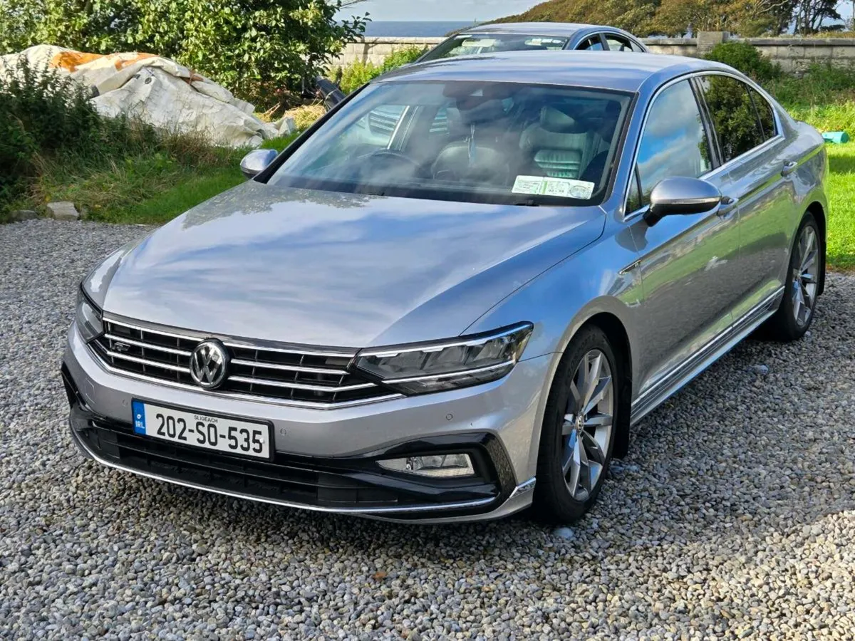 Volkswagen Passat R-Line - Image 1
