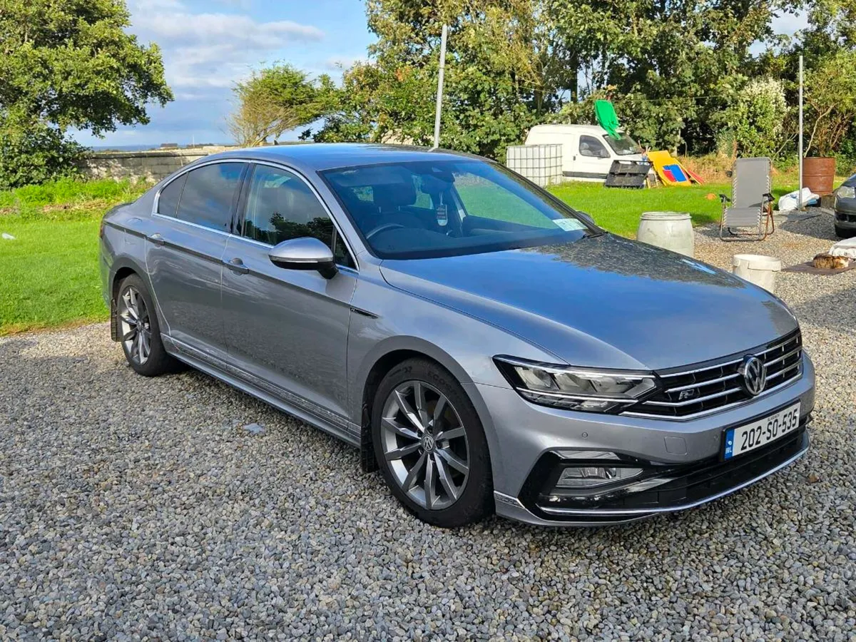 Volkswagen Passat R-Line - Image 2
