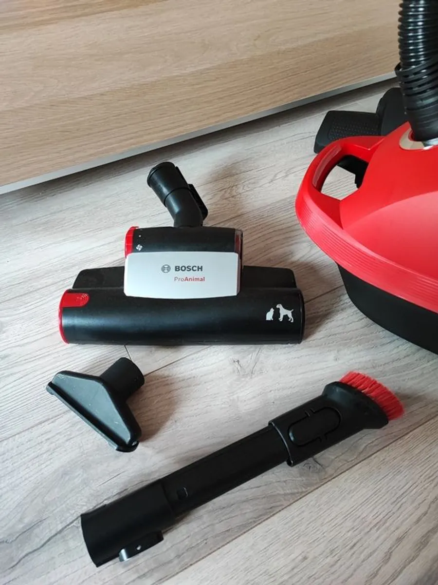 Vacuum Cleaner Bosch Series 6 Bagged ProAnimal Red - Image 2