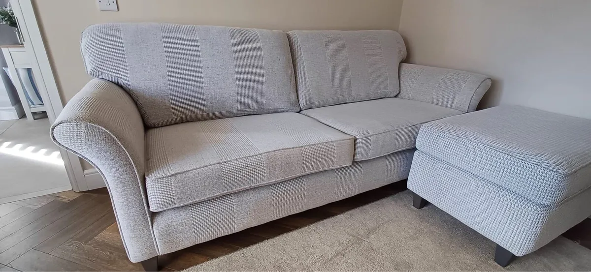 Veranna 4 seater, 2 seater and footstool - Image 1