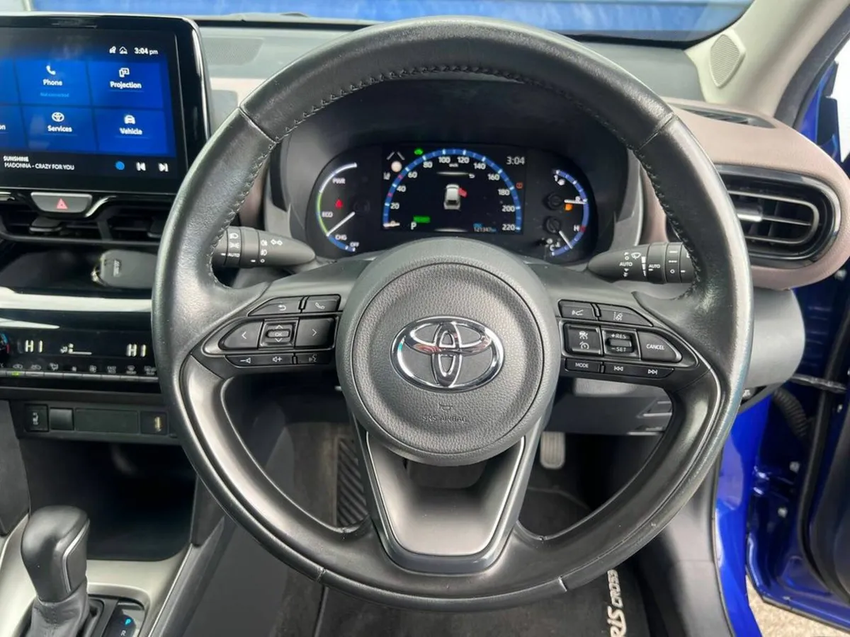 Toyota Yaris CROSS SOL 1.5 HYBRID ** BIG SPEC ** / - Image 4