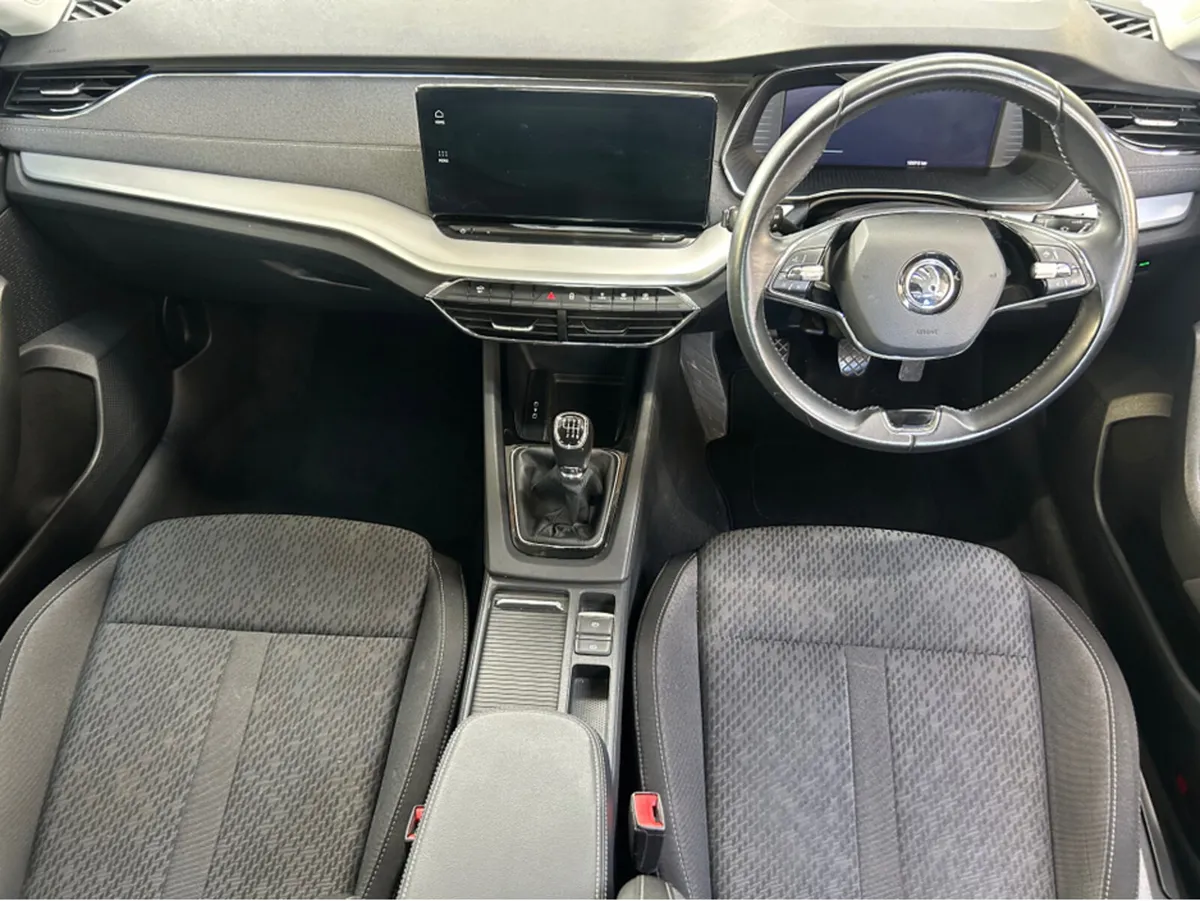 Skoda Octavia STYLE 2.0 TDI 115HP 5DR - Image 2