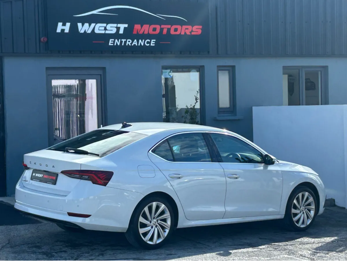 Skoda Octavia STYLE 2.0 TDI 115HP 5DR - Image 3