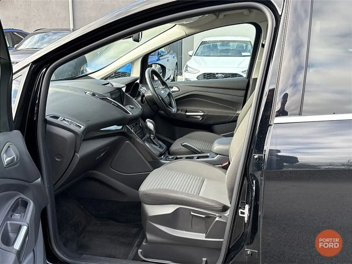 Ford C-MAX 1.5 Tdci 120PS Titanium  auto - Image 4