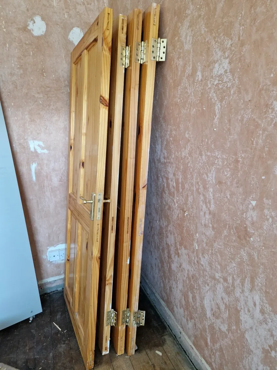 4 Solid Pine Internal Doors - Image 2