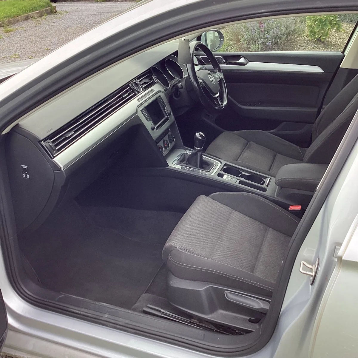 Volkswagen Passat 2015 - Image 4