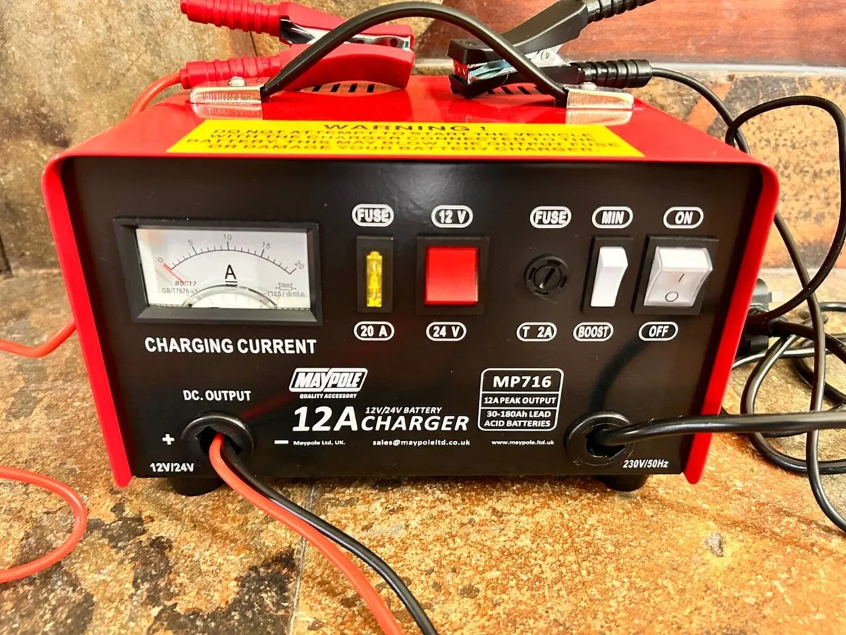 Maypole MP716 Battery Charger - Image 1