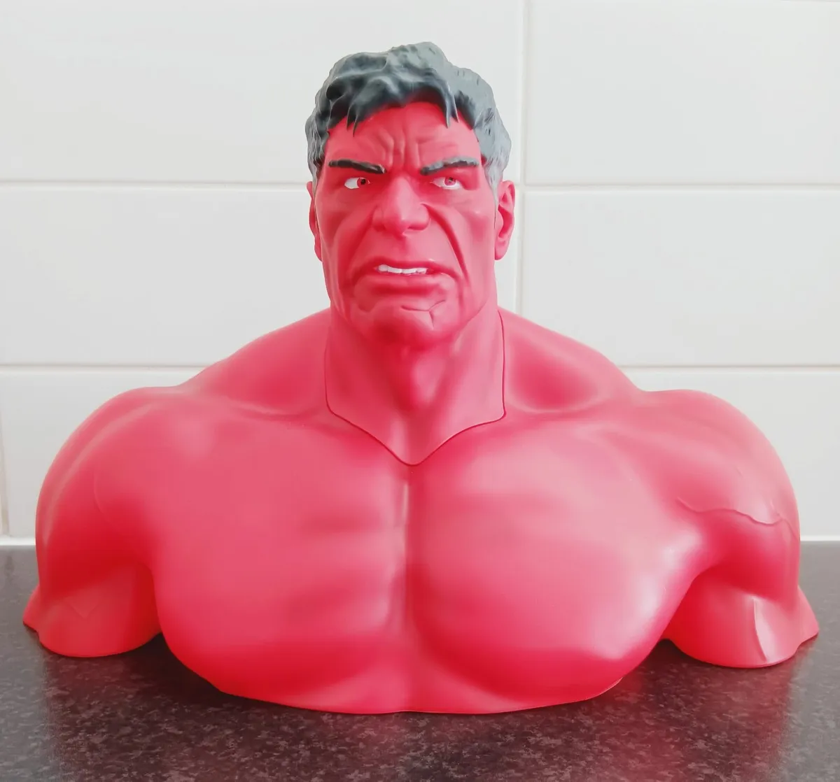 Red hulk popcorn bucket - Image 1