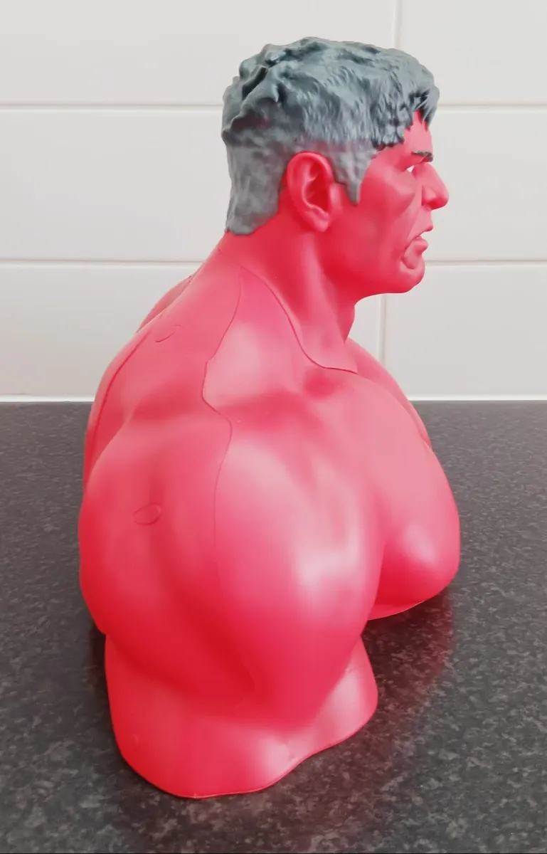 Red hulk popcorn bucket - Image 2