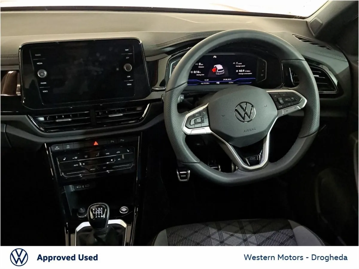Volkswagen T-Roc R-line 75 2.0 TDI M6F 116HP - Image 4