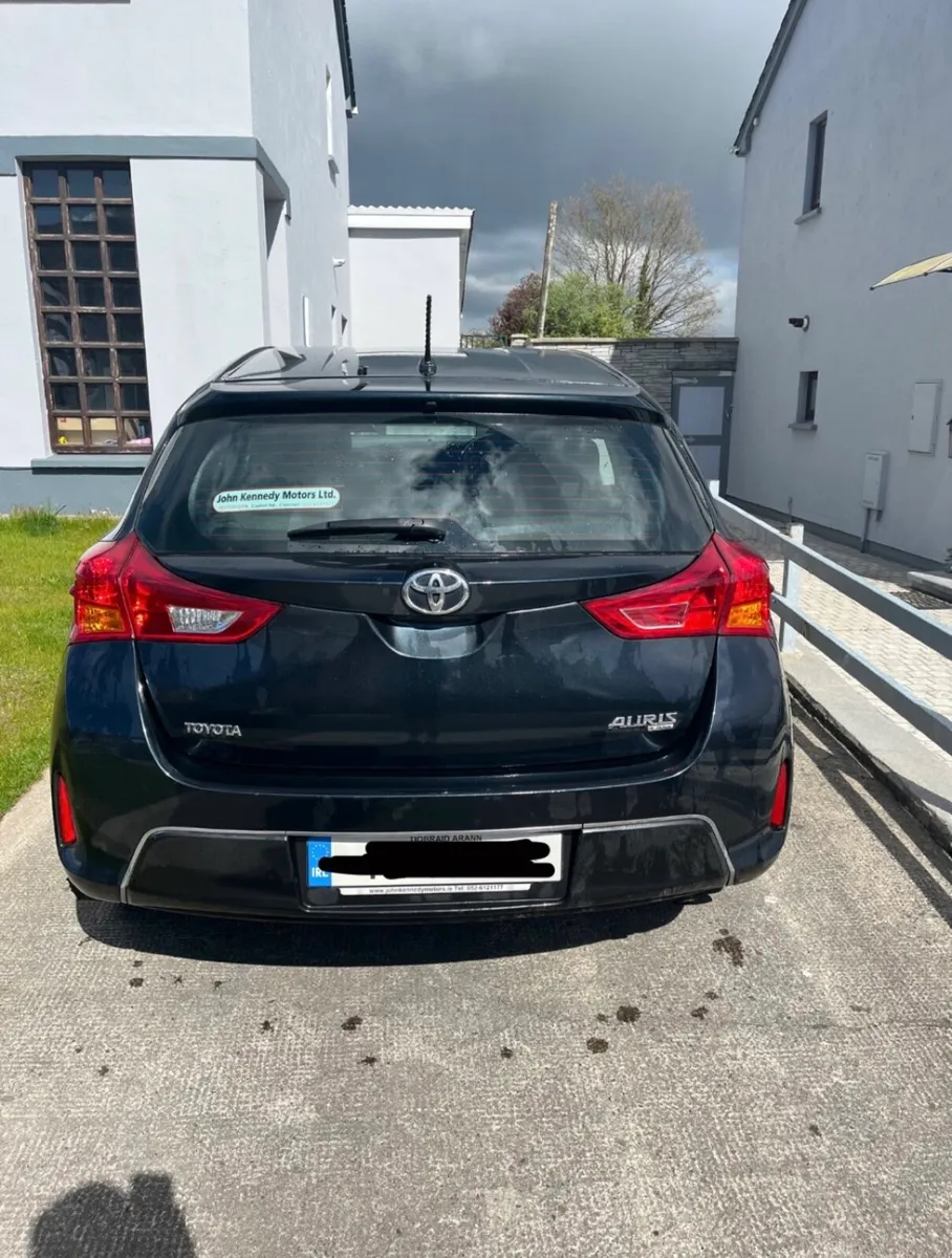 Toyota Auris 2014 1.4D - Image 2