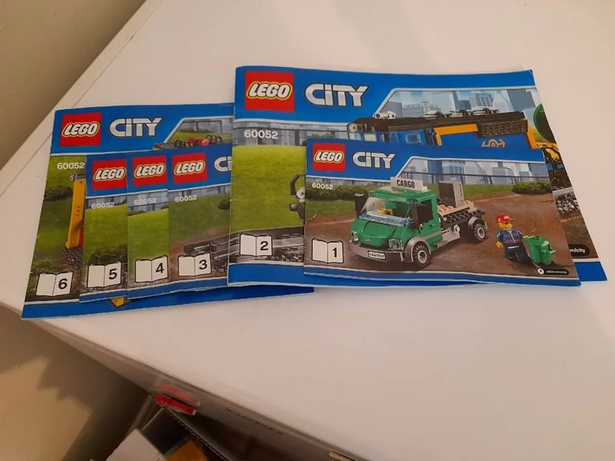 Lego Cargo Train 60052 - Image 4