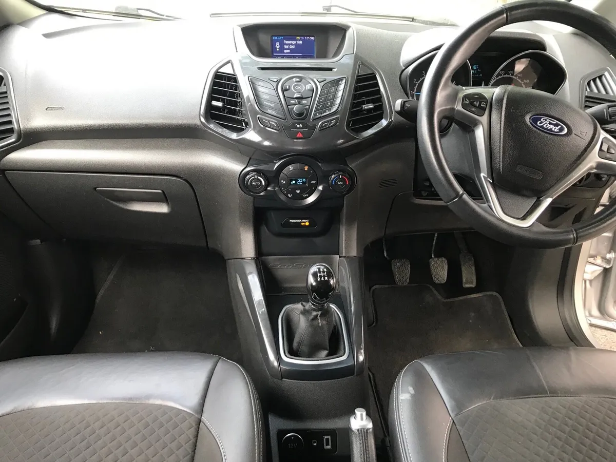 Ford Fiesta (SUV) ecosport .Low milage .very clean - Image 4
