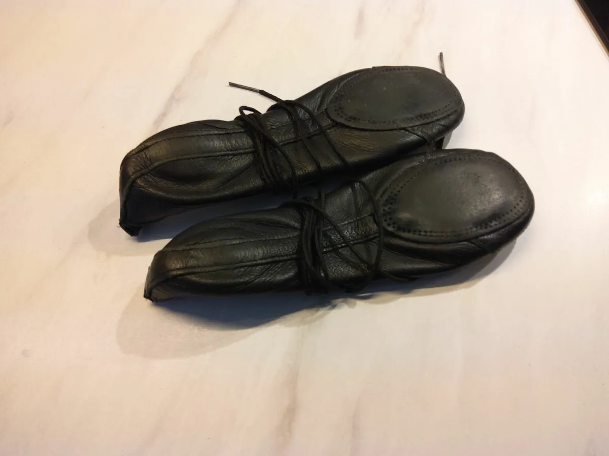 Irish dancing shoes - Image 1