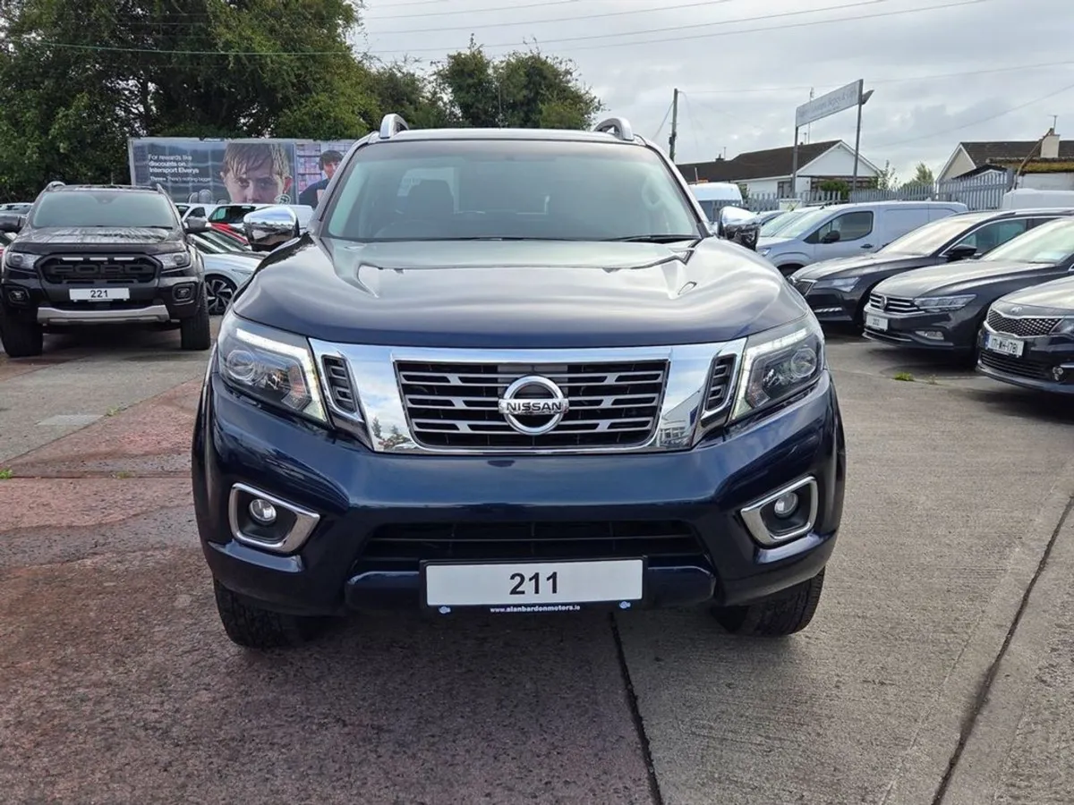 Nissan Navara DCI Tekna SHR DCB - Image 4
