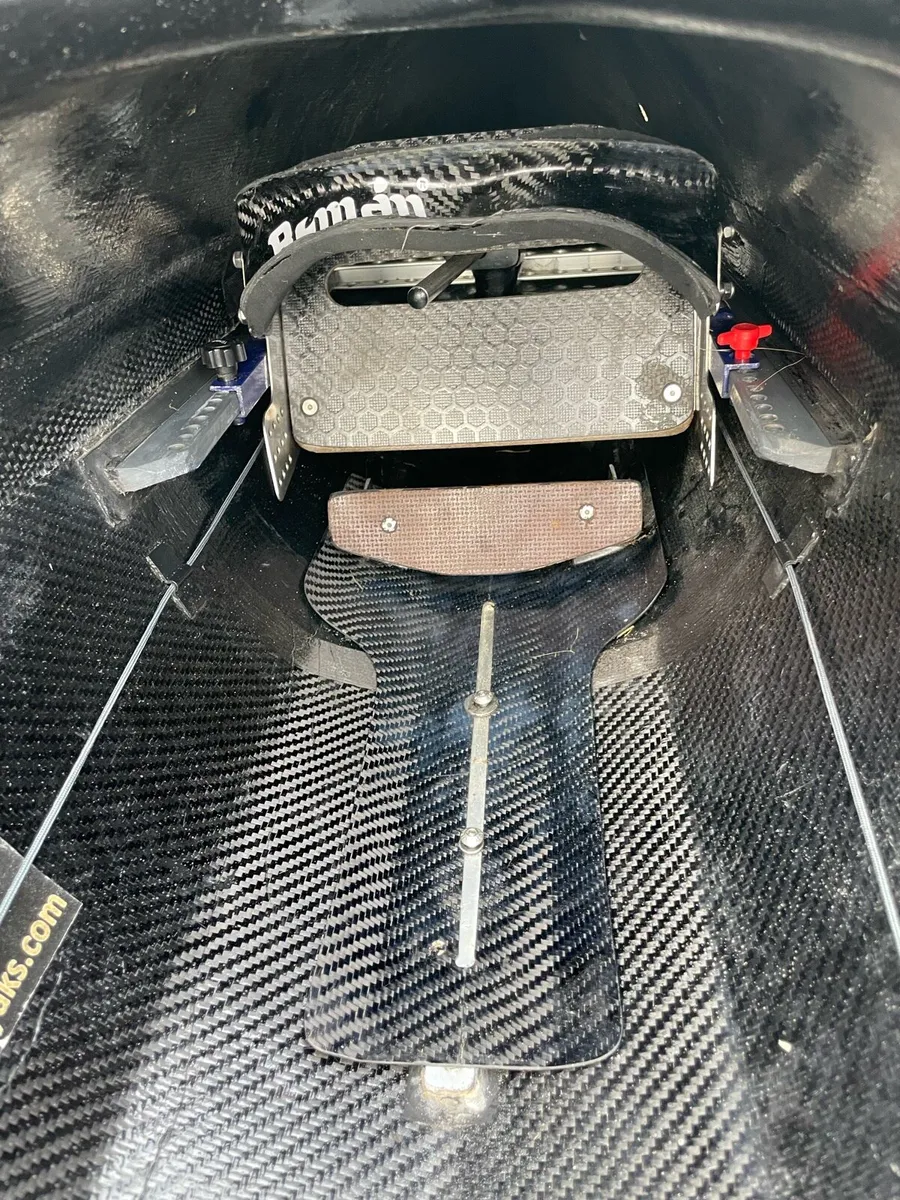 K1 racing kayak - Image 3