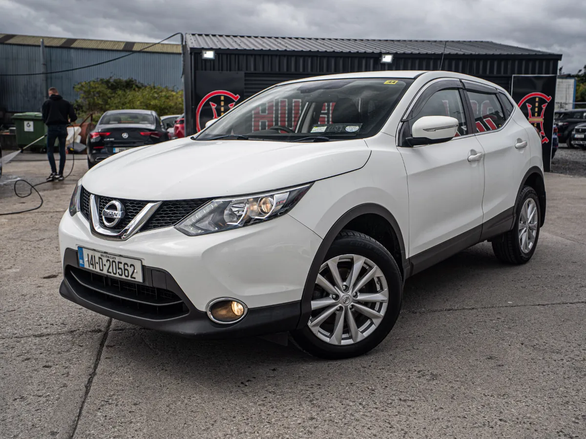 2014 Qashqai 1.6 4WD/Same owner 10yrs/Warranty - Image 4