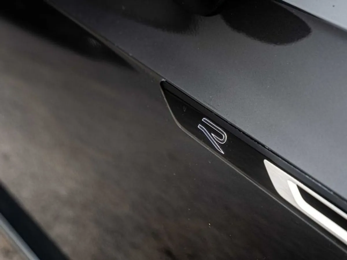 Volkswagen Arteon R Line DSG  pan Roof - Image 3