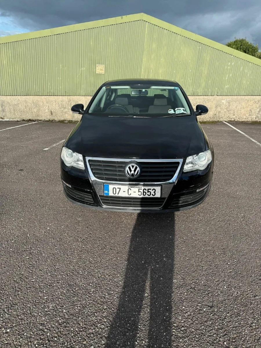 Volkswagen Passat 2007 - Image 1