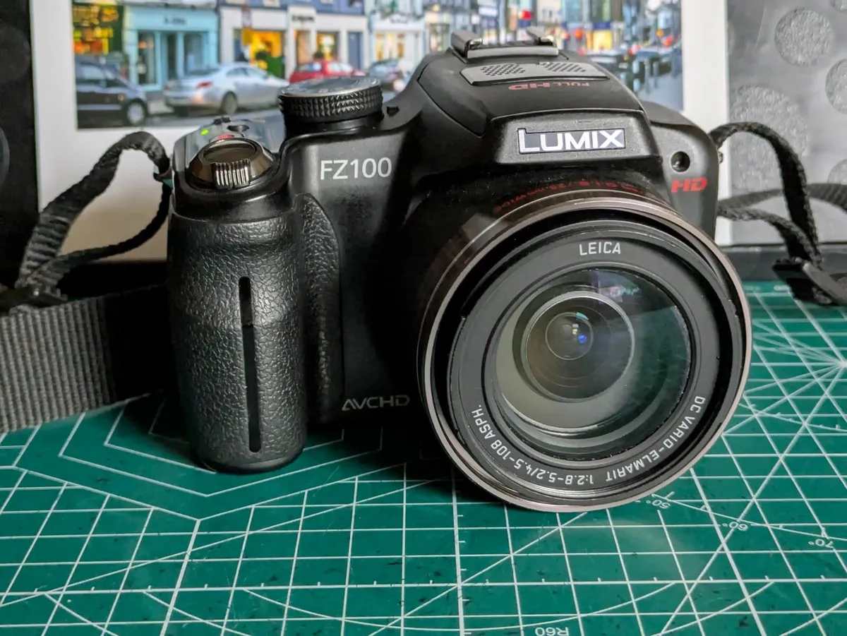 Panasonic Lumix FZ100 24x Superzoom Leica lens💥 - Image 3