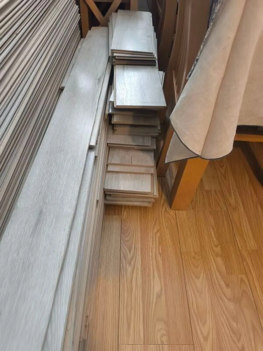 Wooden floor - Image 2