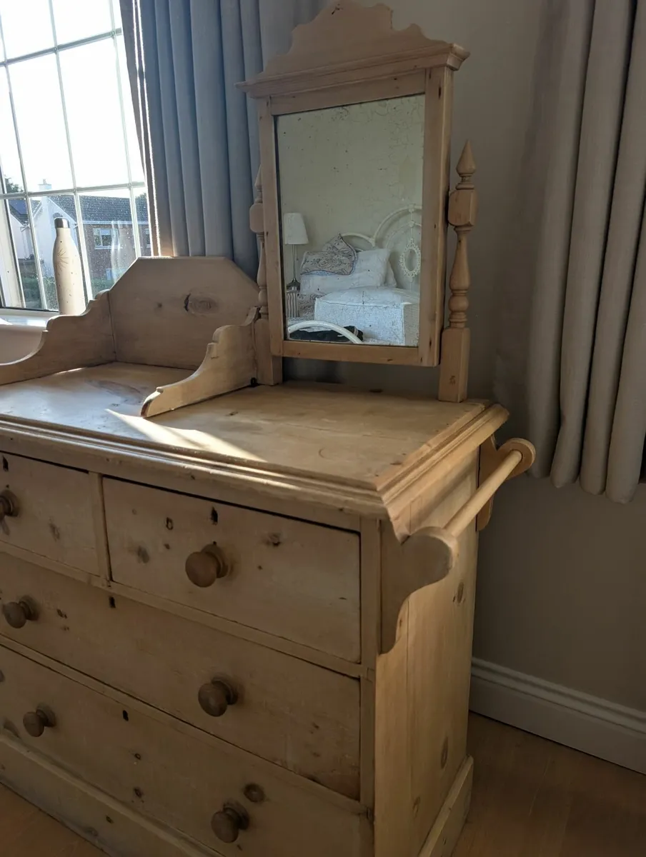 Antique Pine Chest of Drawers / Washstand - Image 2