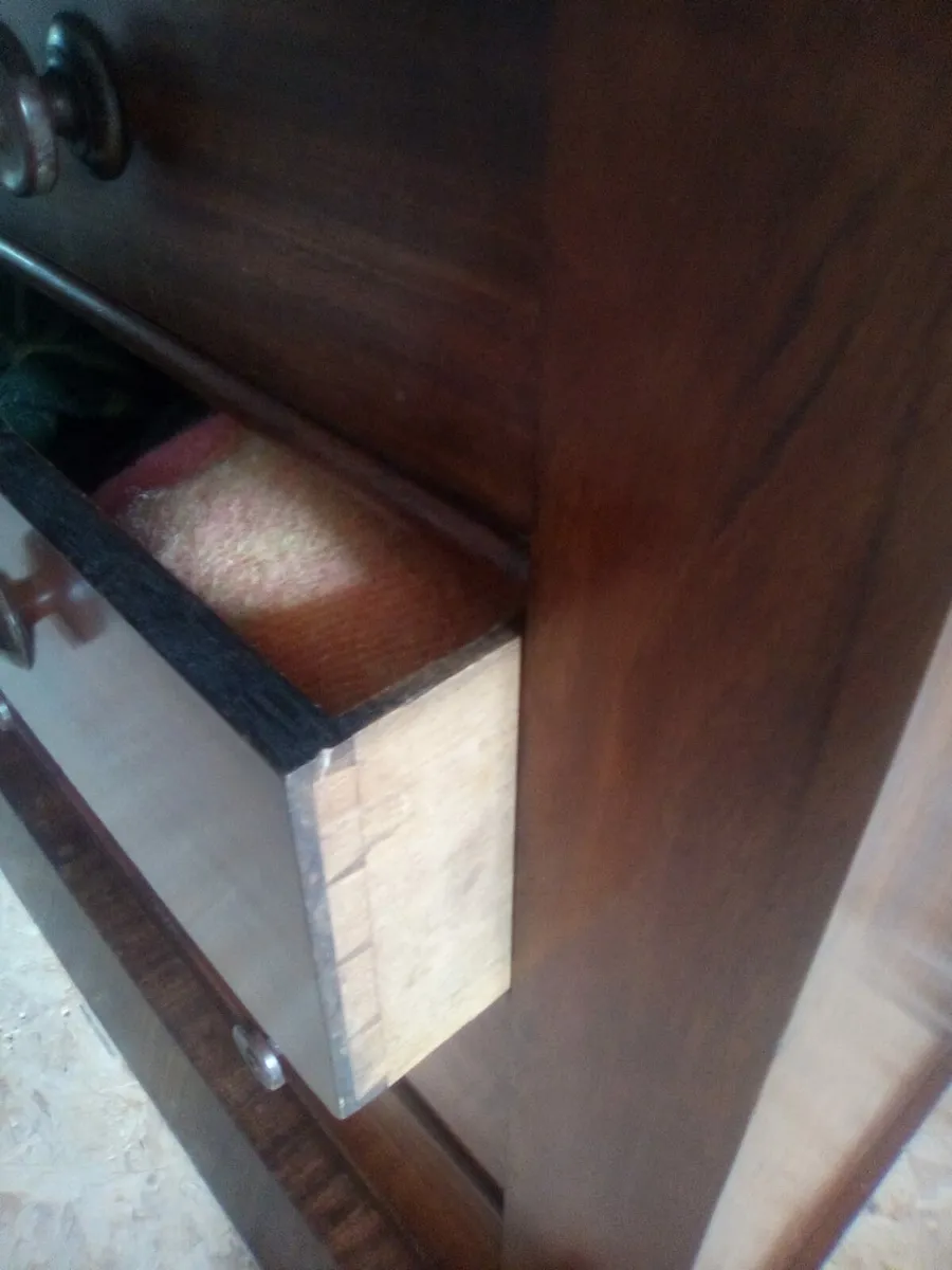 Chest of drawers - Image 2