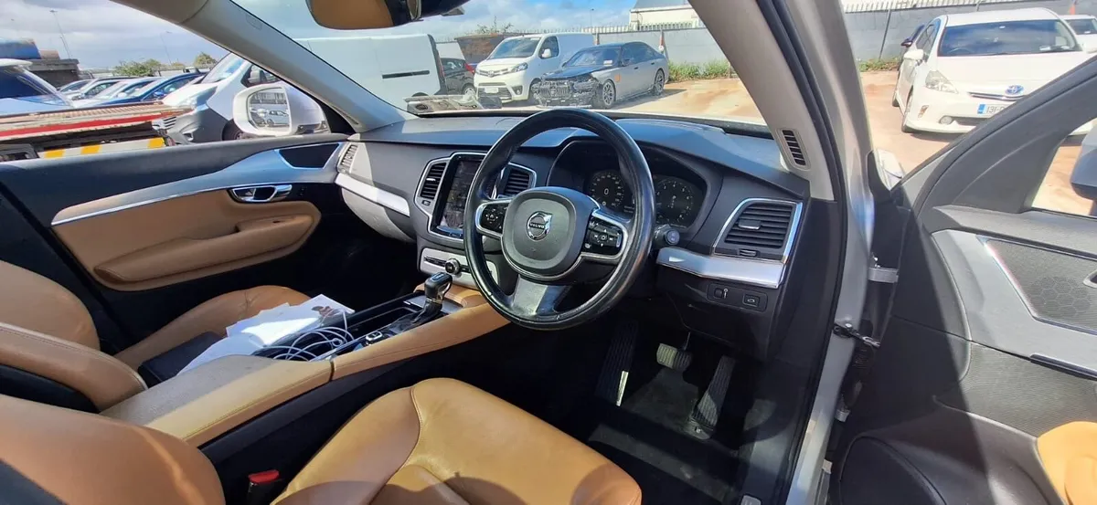 15 XC90 - Image 4