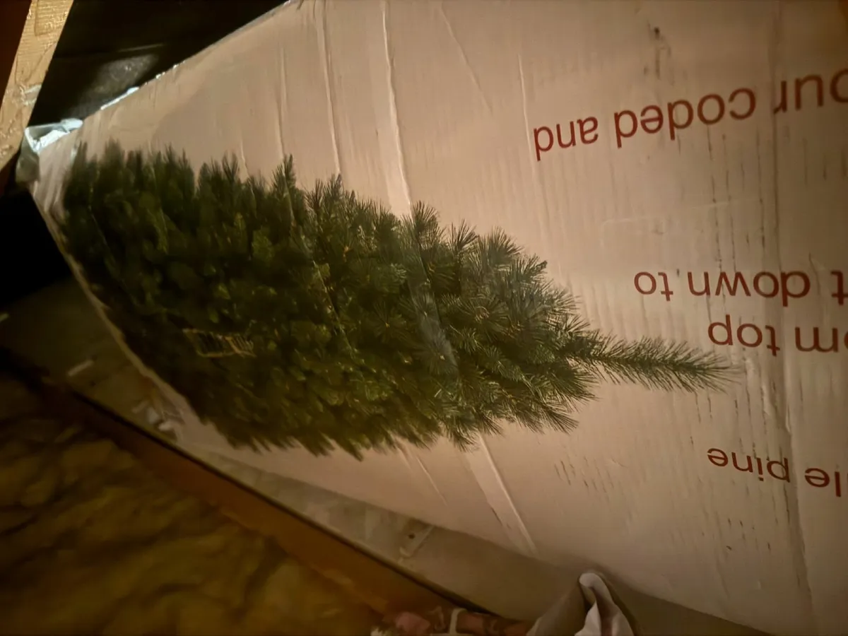 Luxury Artifical Christmas Tree - Image 4