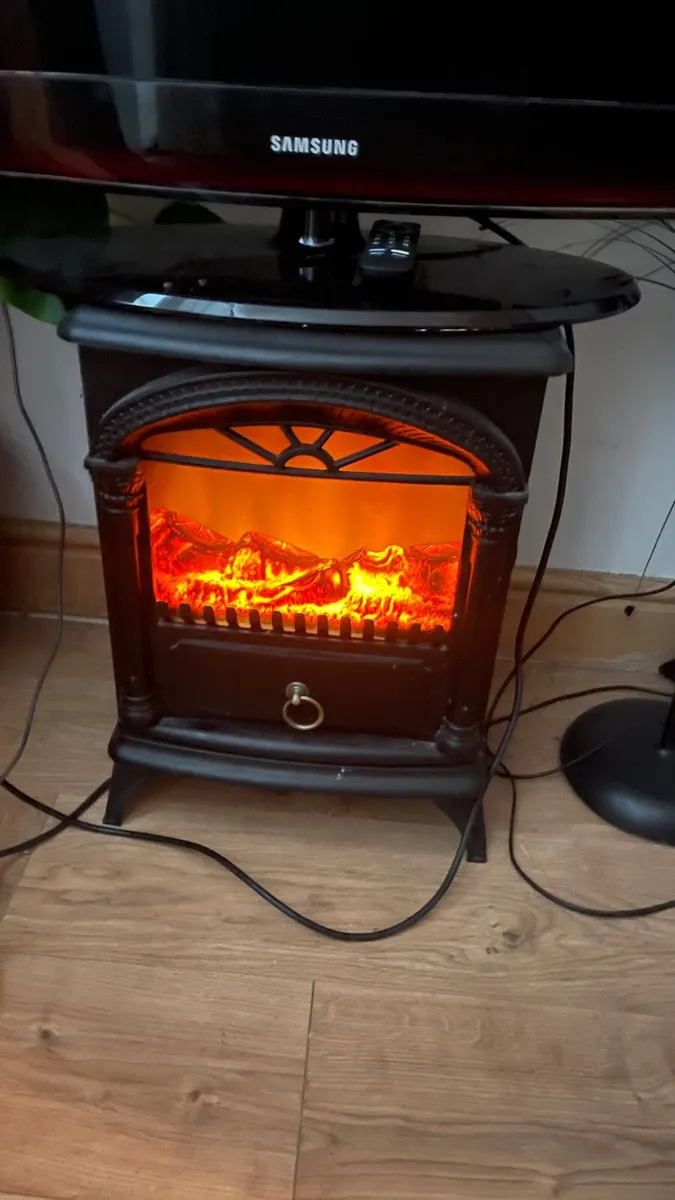 Fireplace - Image 4