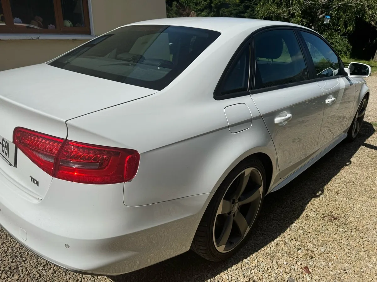 A4 SLine White - Image 2
