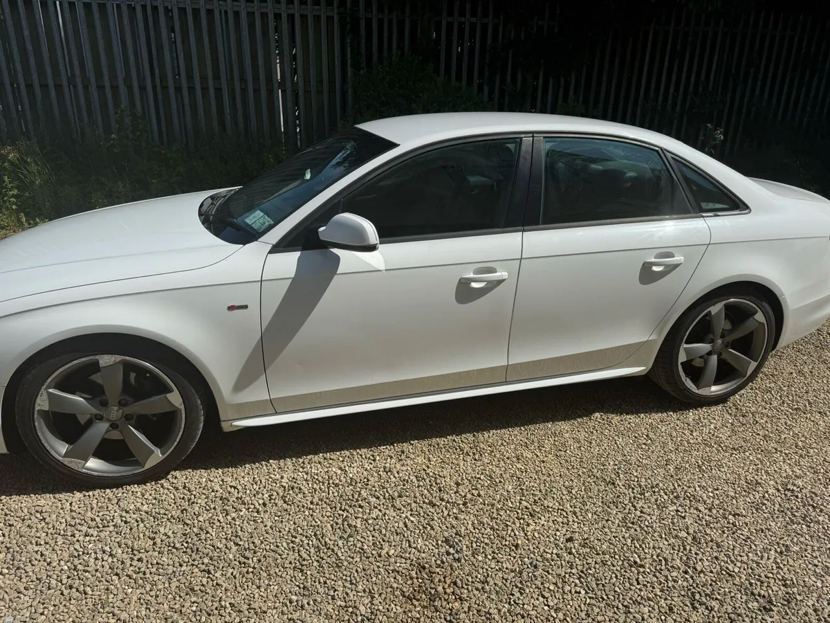 A4 SLine White - Image 4