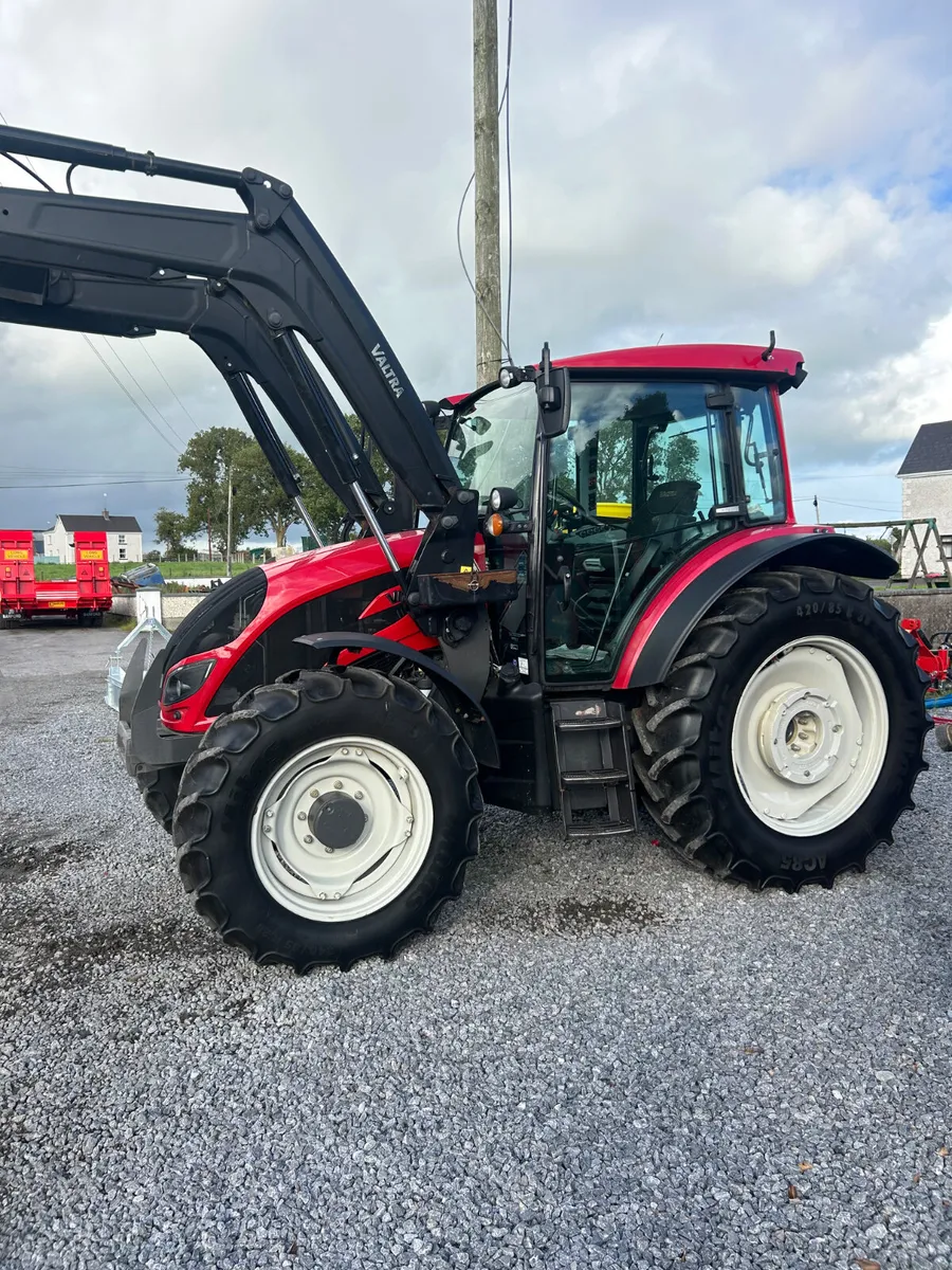 2020 Valtra A114 c/w Loader - Image 2