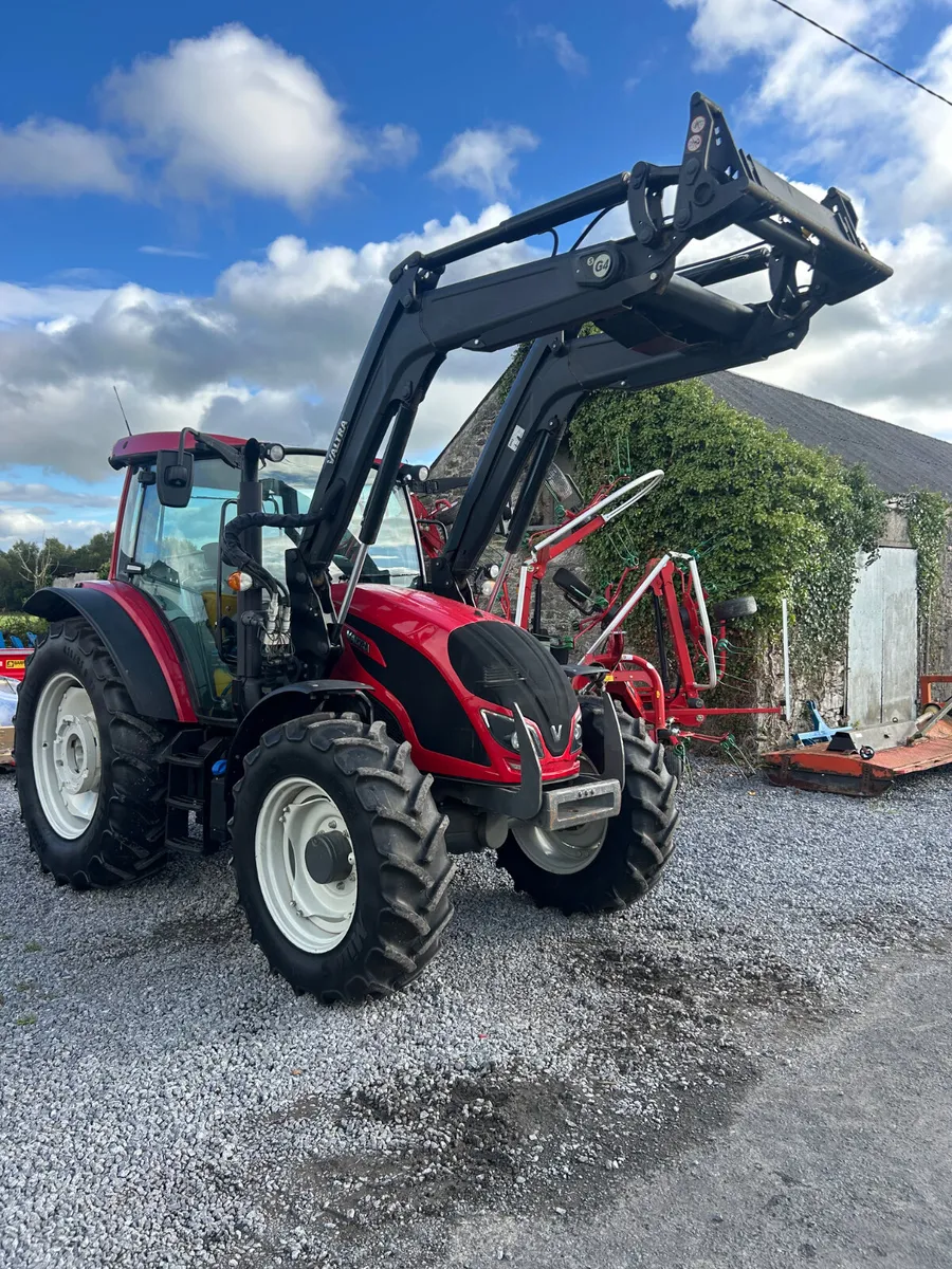 2020 Valtra A114 c/w Loader - Image 4