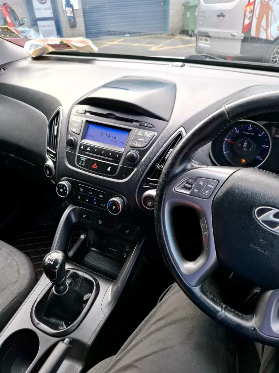Hyundai ix35 - Image 2