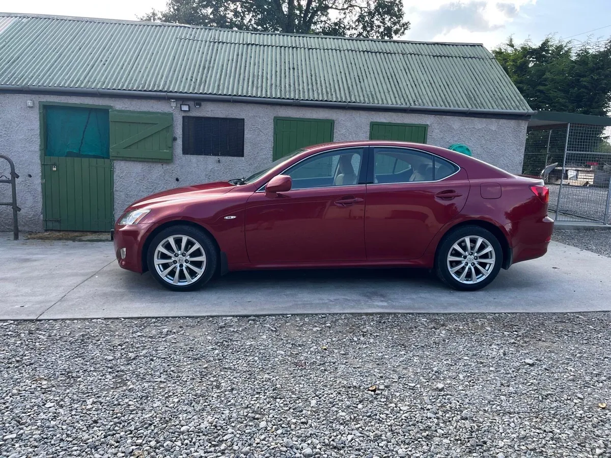 2008 Lexus IS 220d - Image 2