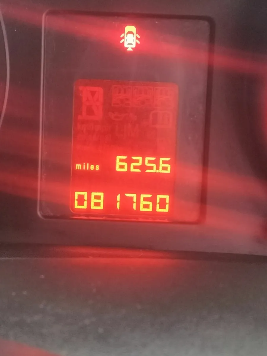 2012 Opel Astra. Very low mileage - Image 3