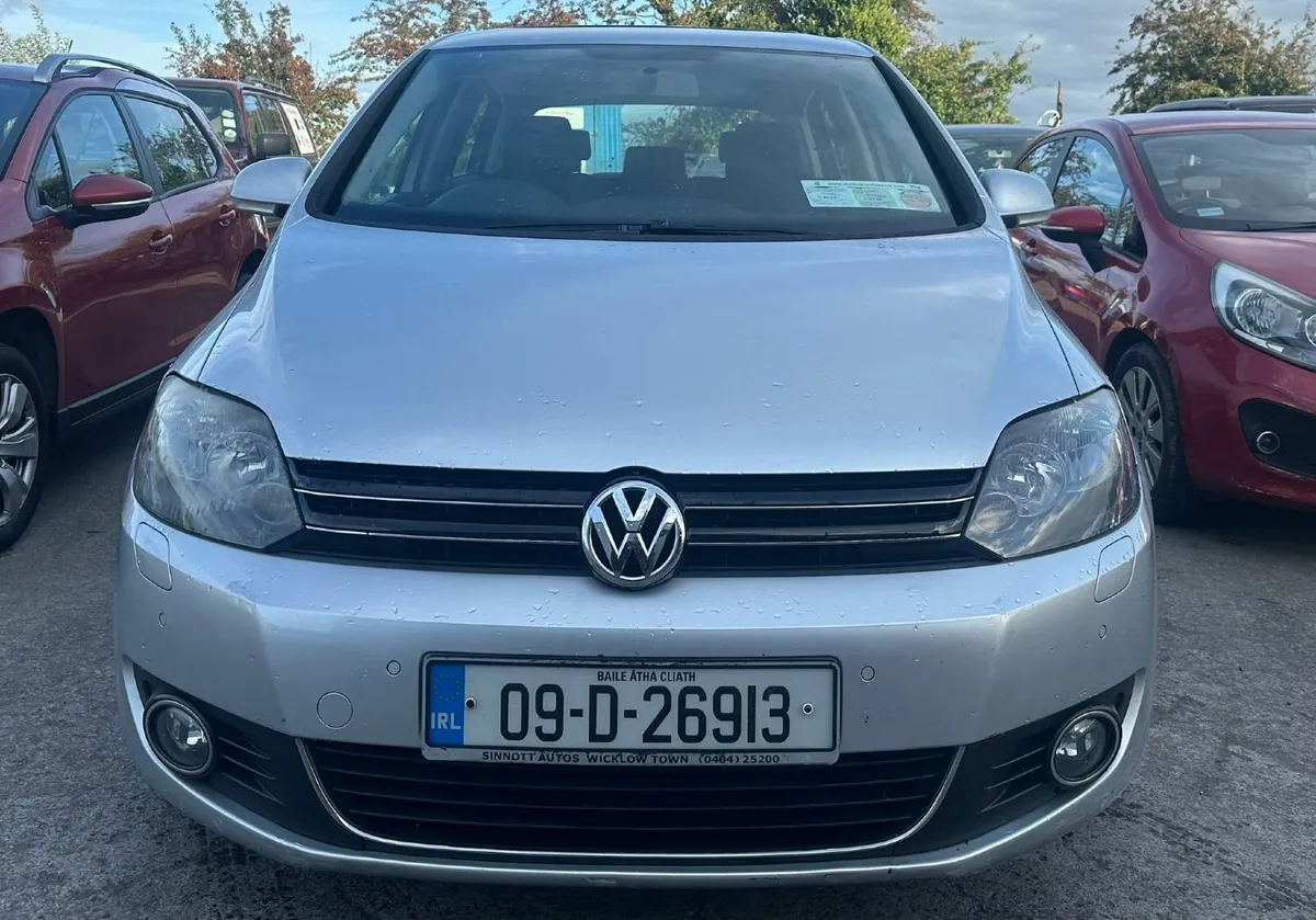 Volkswagen Golf 2009 - Image 2