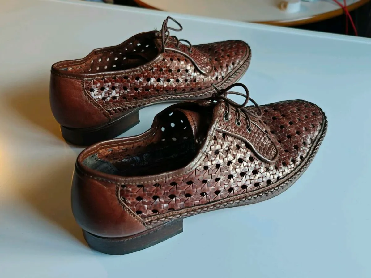 Vintage leather shoes - Image 1