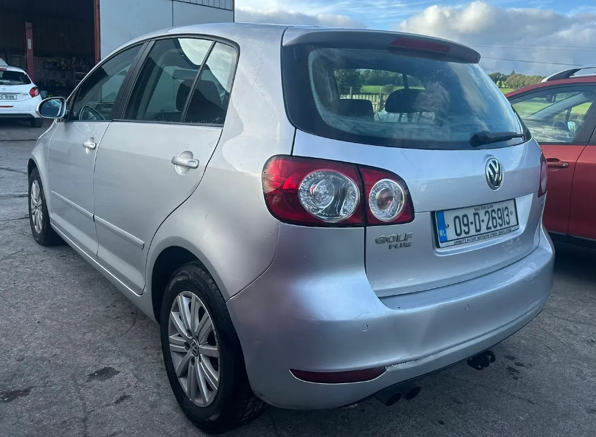 Volkswagen Golf 2009 - Image 3
