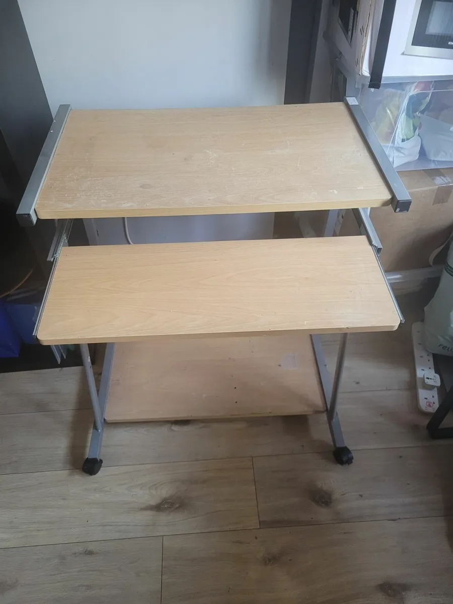 Desk - Image 2