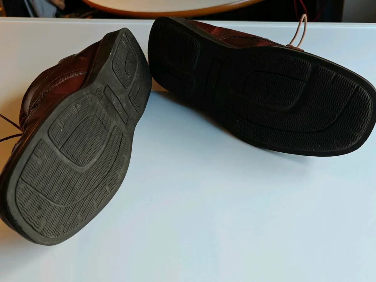 Vintage leather men's shoes - Image 4